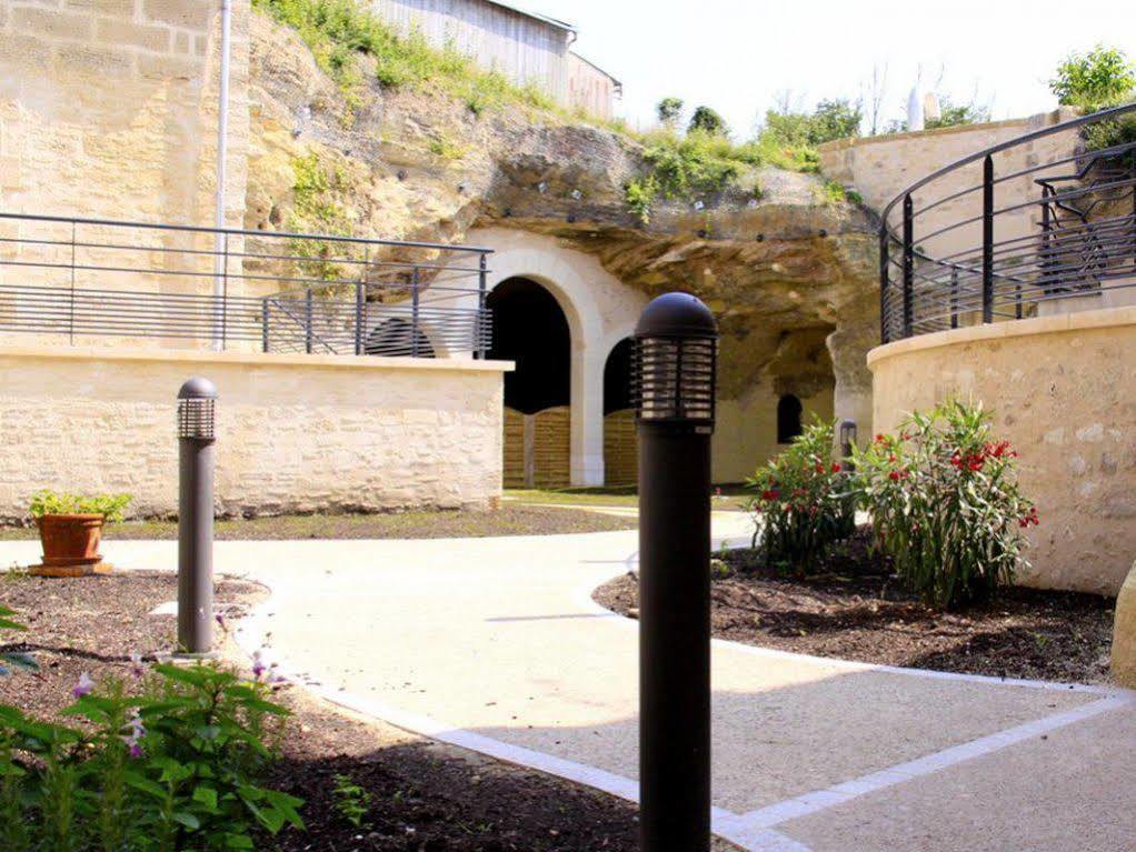Rocaminori Hotel Louresse-Rochemenier Exterior photo